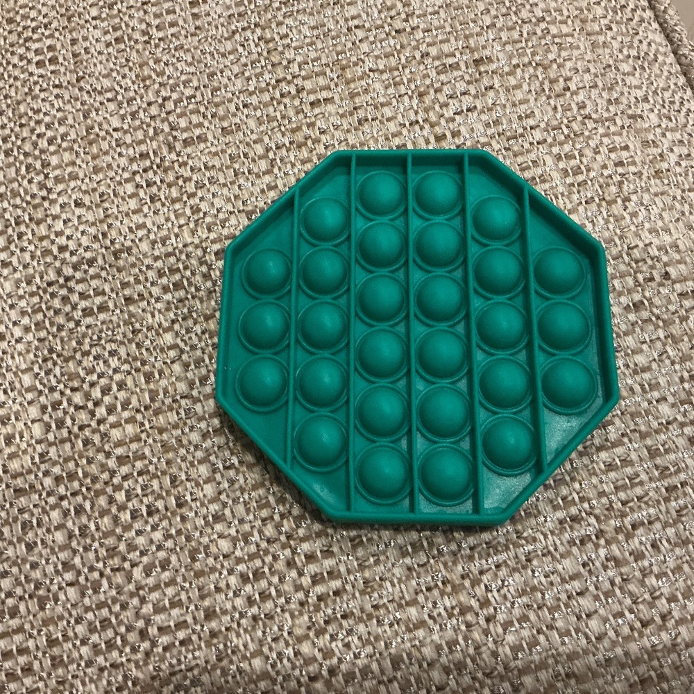 Green pop-it